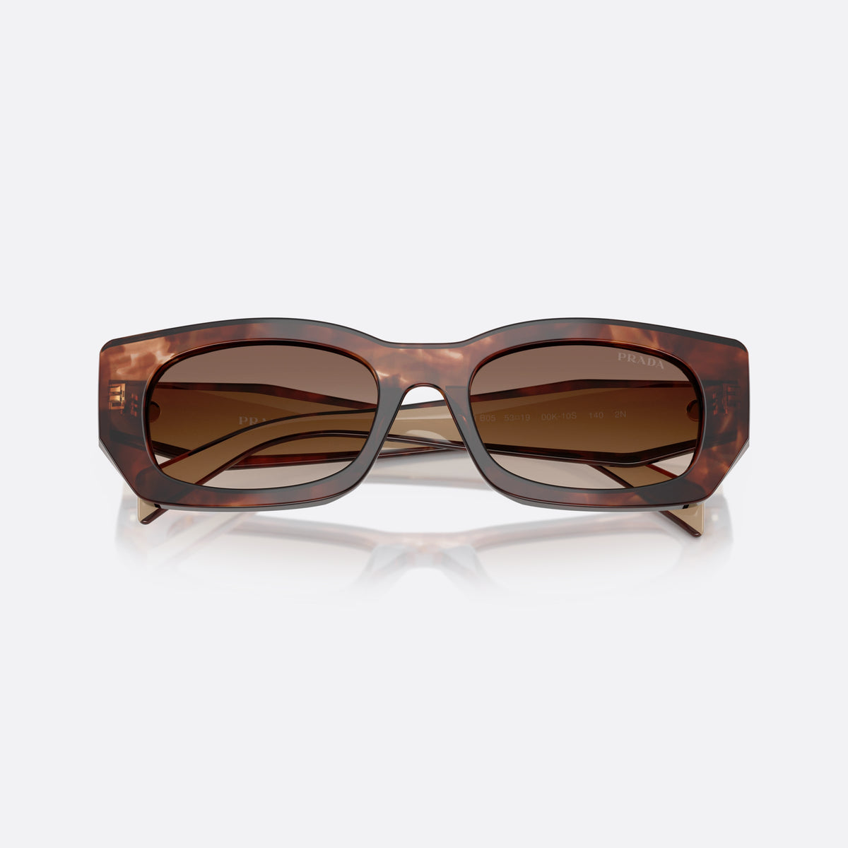 Ochelari de soare Prada PR B05S 00K10S, pillow havana, pentru femei, punte simplă, literele brandului pe brațe, ramă completă, cu brațele pliate