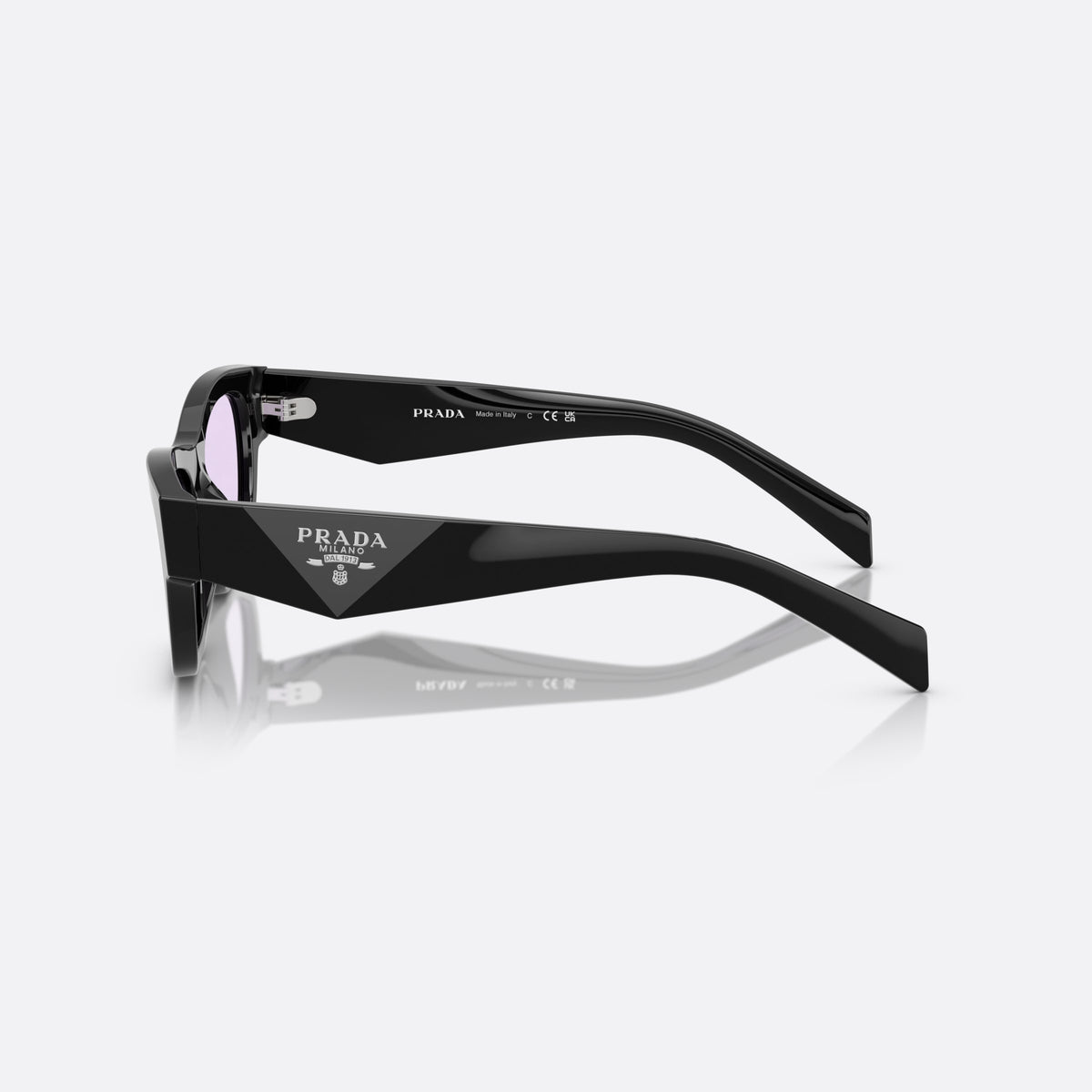 Prada PR B09S 16K40J sunglasses, black butterfly frame for women, plain bridge, integrated into frame, wide tapered temples, side view
