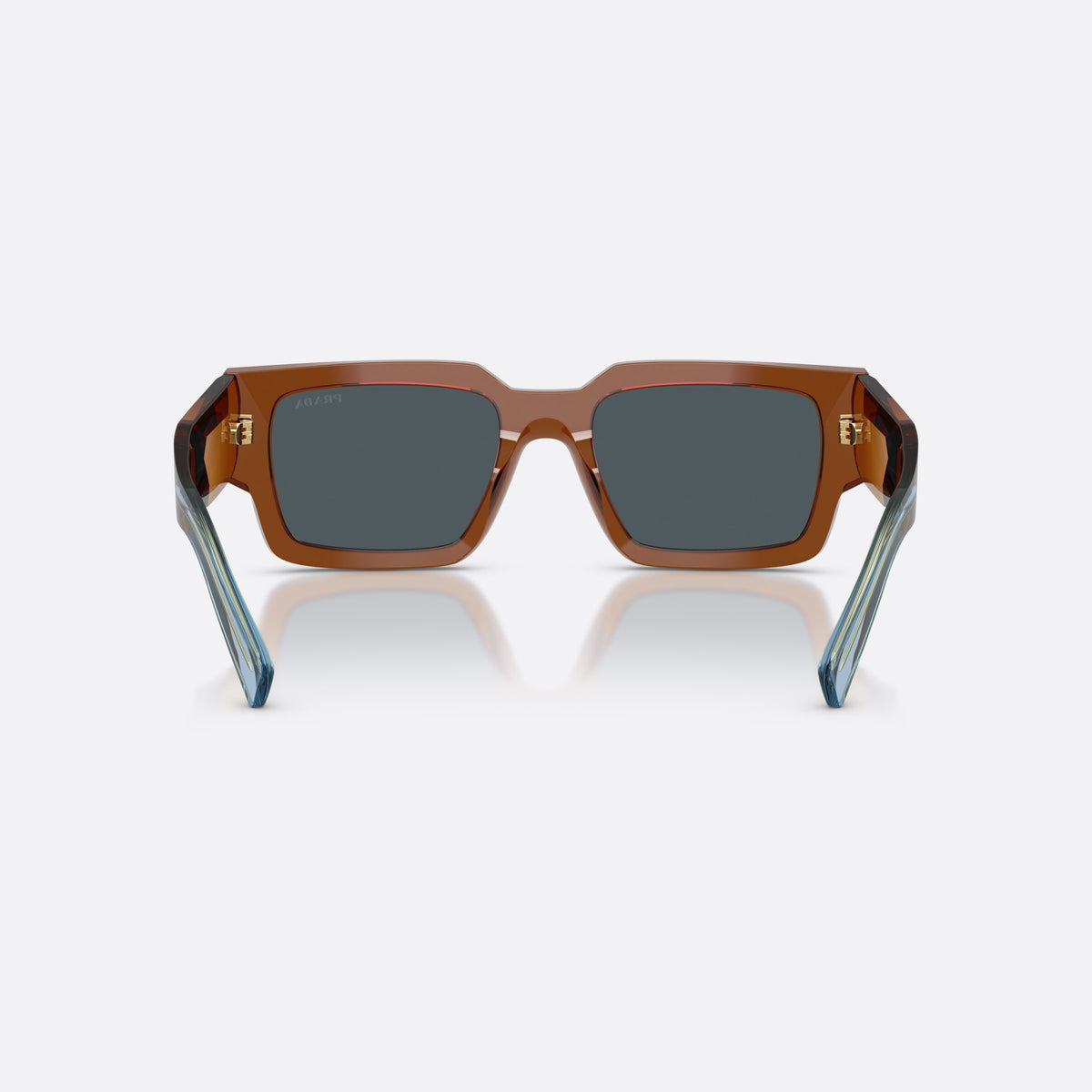 Ochelari de soare Prada PR B17S 25F70B, rectangulari maro, pentru bărbați, punte simplă, literele brandului pe brațe, ramă completă, vedere din spate