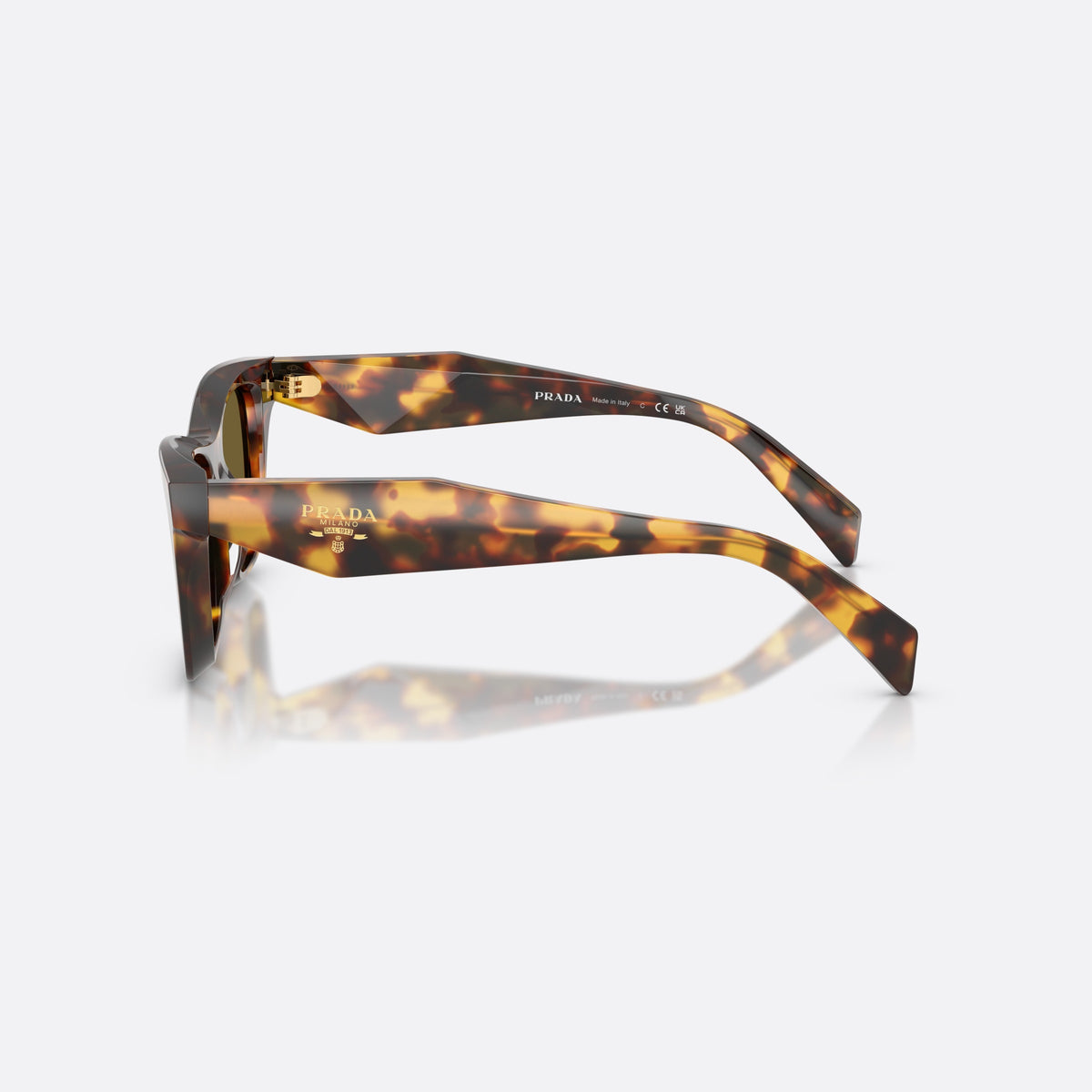 Prada PR C07S 14L09Z sunglasses, havana butterfly frame for women, plain bridge with wide arch, brand lettering on temples, side view