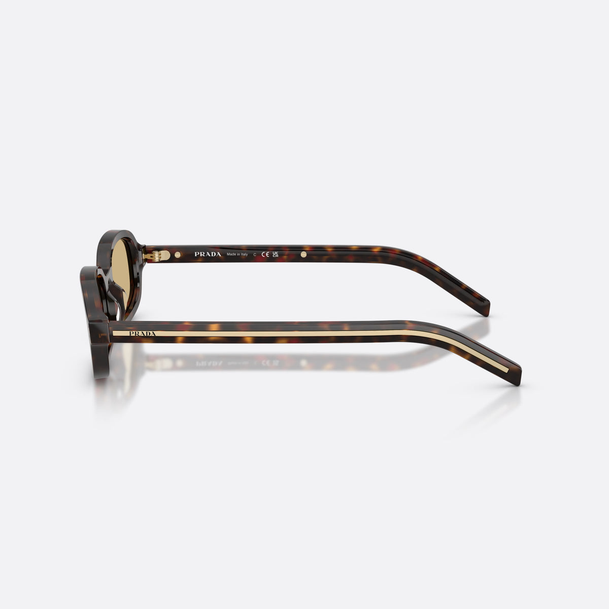 Ochelari de soare Prada PR D06S 17N70R, ovali havana, pentru femei, punte simplă joasă, literele brandului pe brațe, vedere laterală