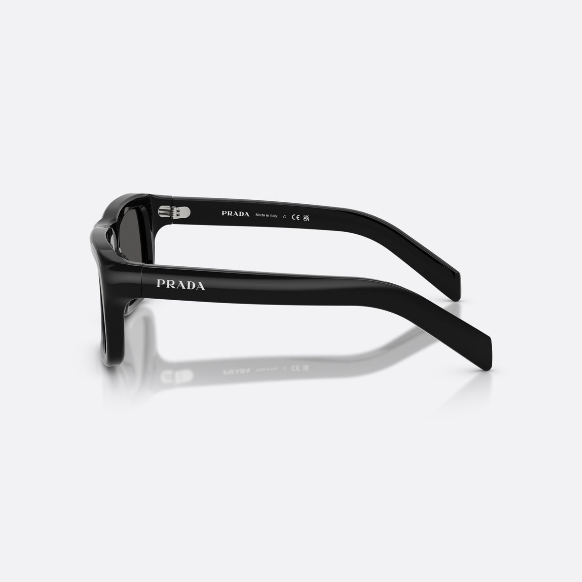 Ochelari de soare Prada PR D11S 16K08Z, rectangulari negru, pentru bărbați, punte simplă, integrată în față, brațe late și plate, vedere laterală