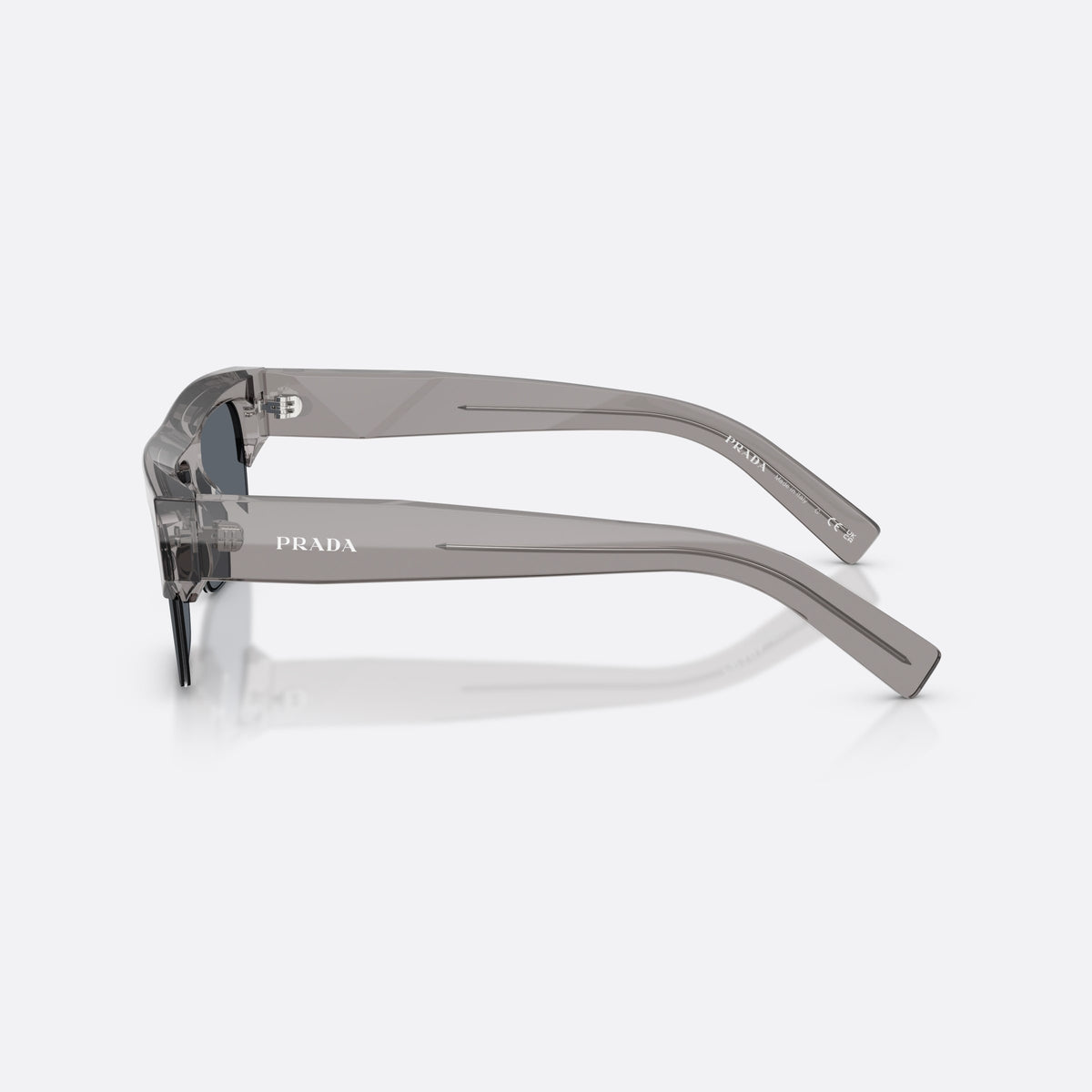 Ochelari de soare Prada PR D12SU 16Z30Z, rectangulari gri, pentru bărbați, punte dublă simplă, logo al brandului pe lentilă, vedere laterală