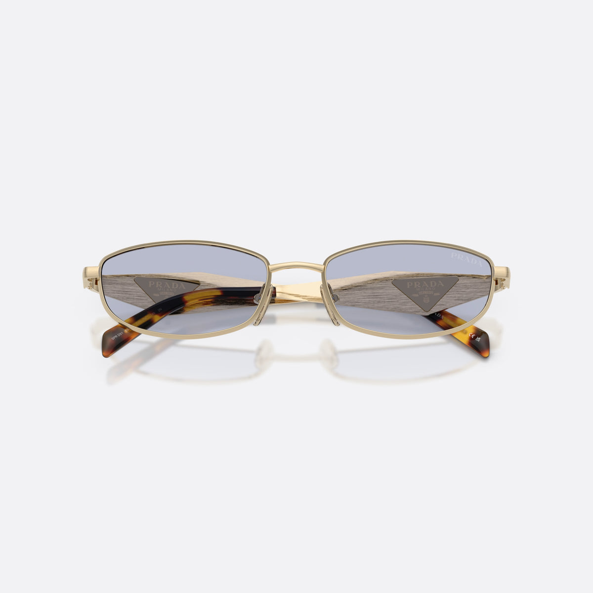 Ochelari de soare Prada PR D51S ZVN30X, ovali auriu, pentru femei, punte metalică simplă, placă cu logo-ul brandului pe brațe, cu brațele pliate