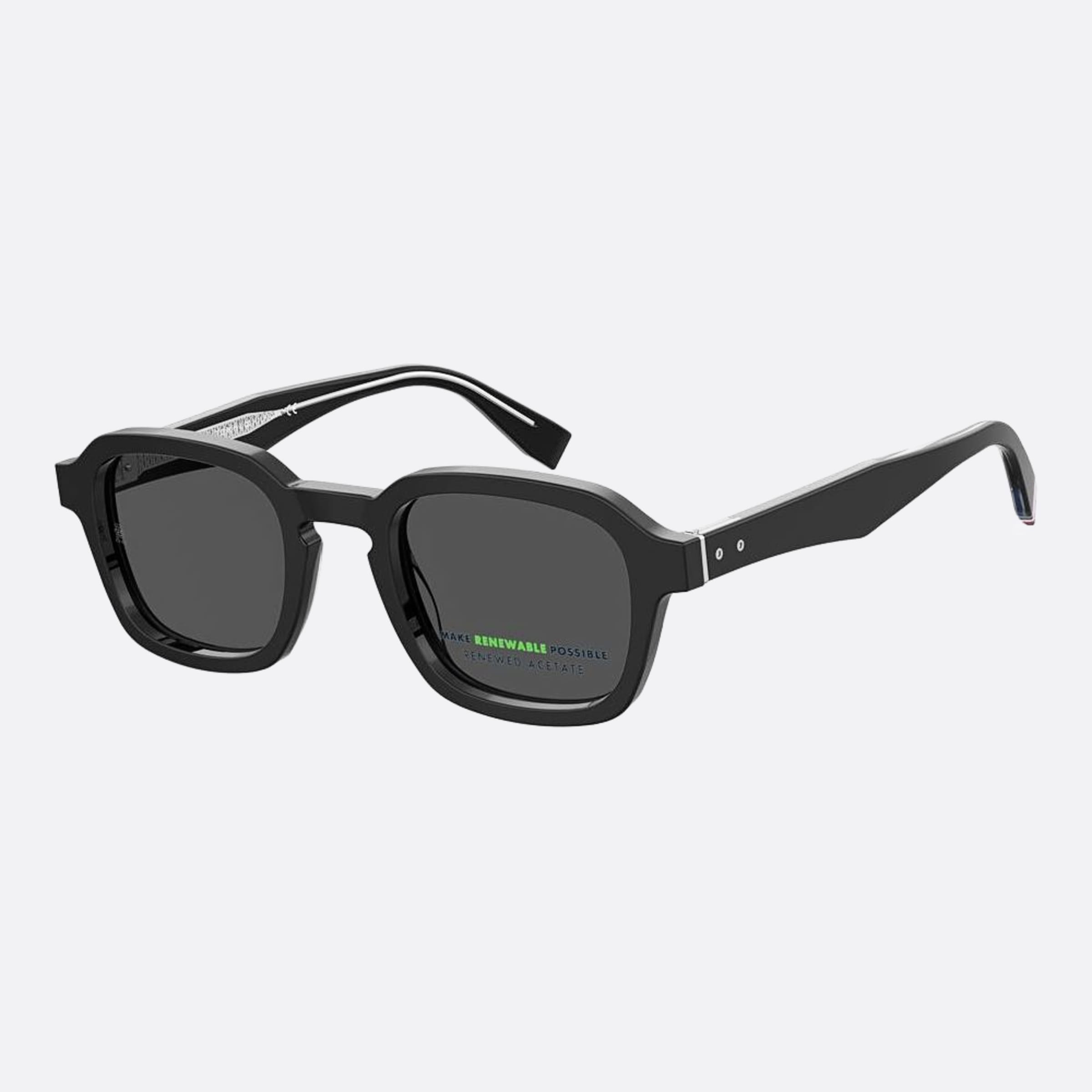 Tommy 49mm Hilfiger Black Squared Men Sunglasses - Side View