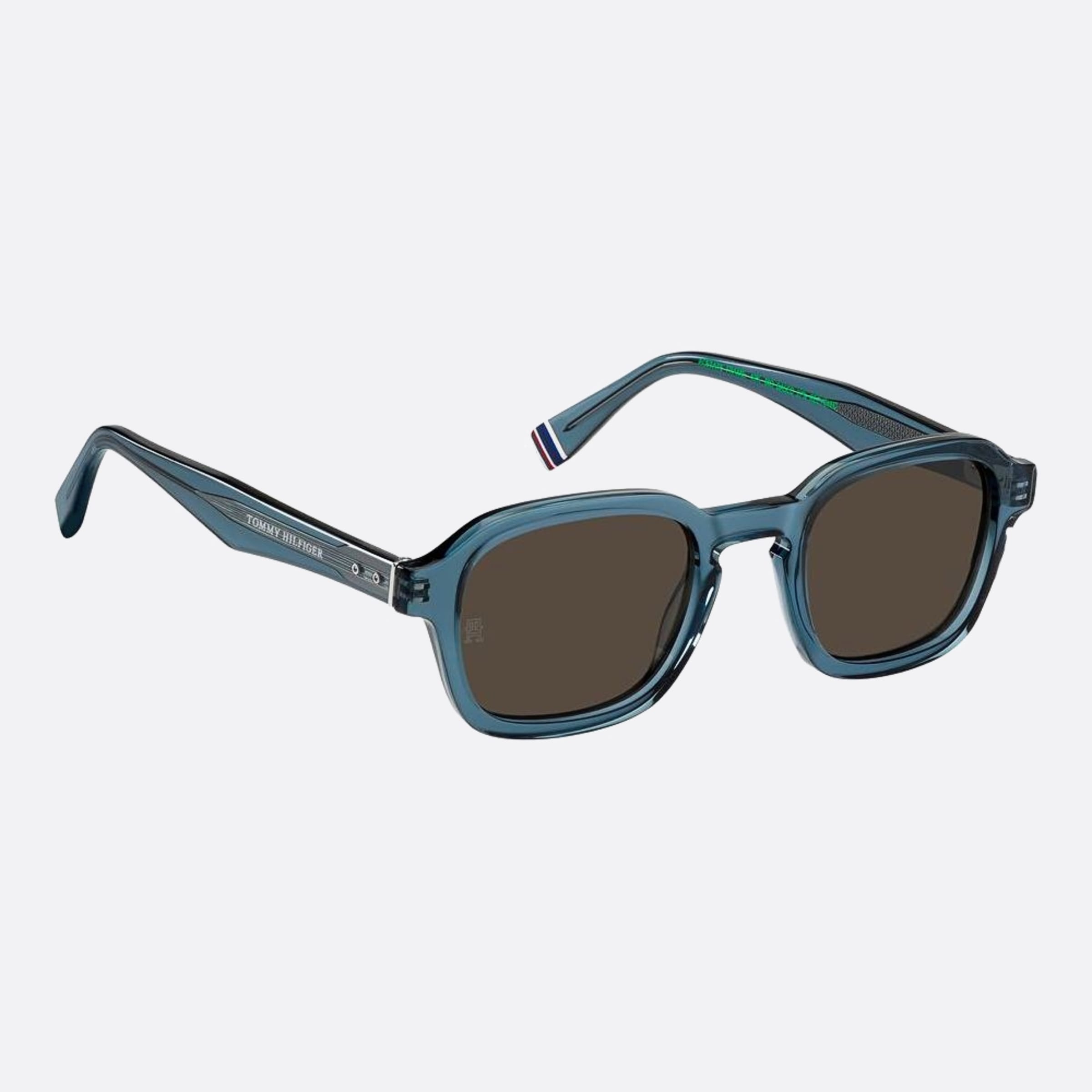 Tommy 49mm Hilfiger Pjp Blue Squared Men Sunglasses - Lifestyle Shot