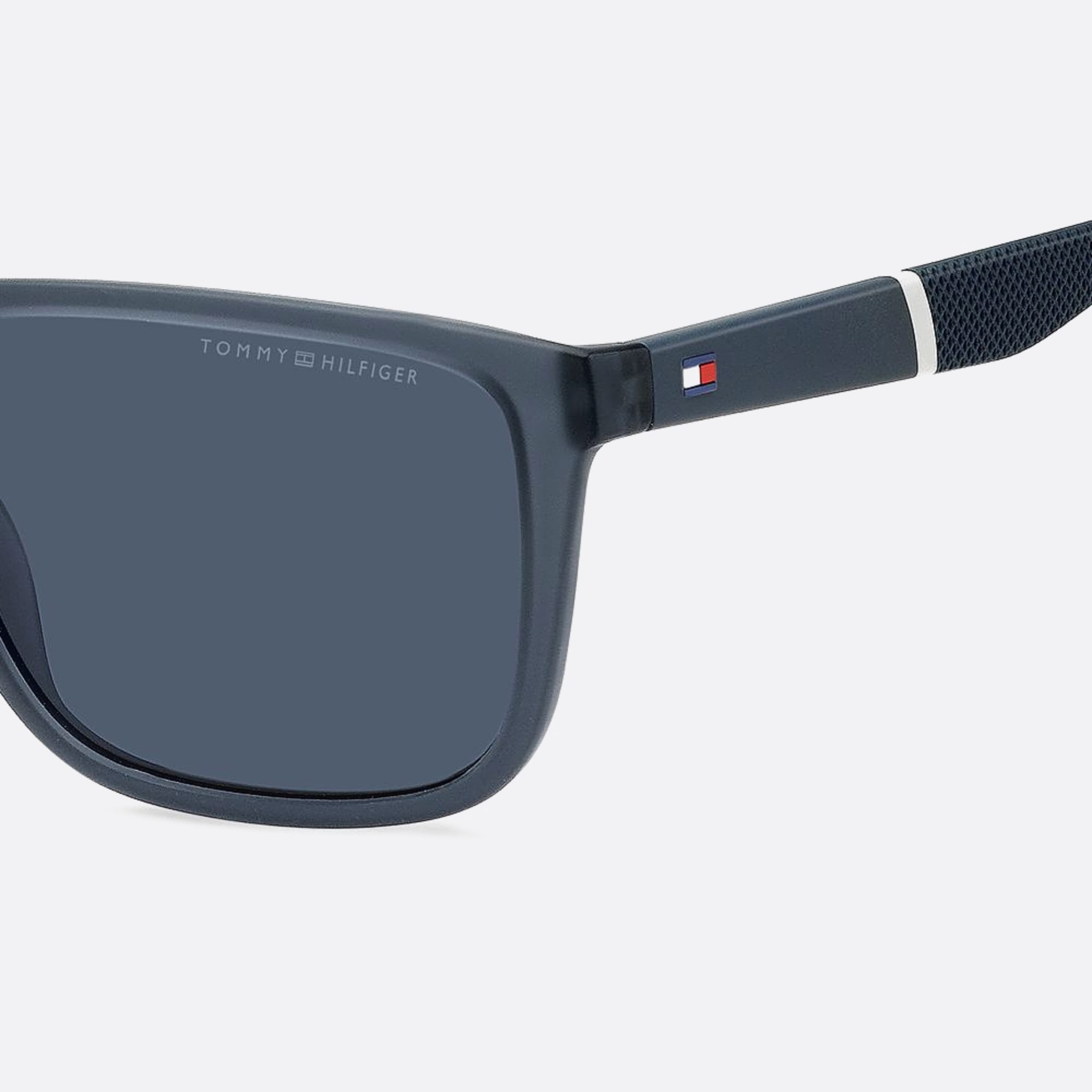 Tommy 56mm Hilfiger Ipq Blue Squared Men Sunglasses - Lifestyle Shot
