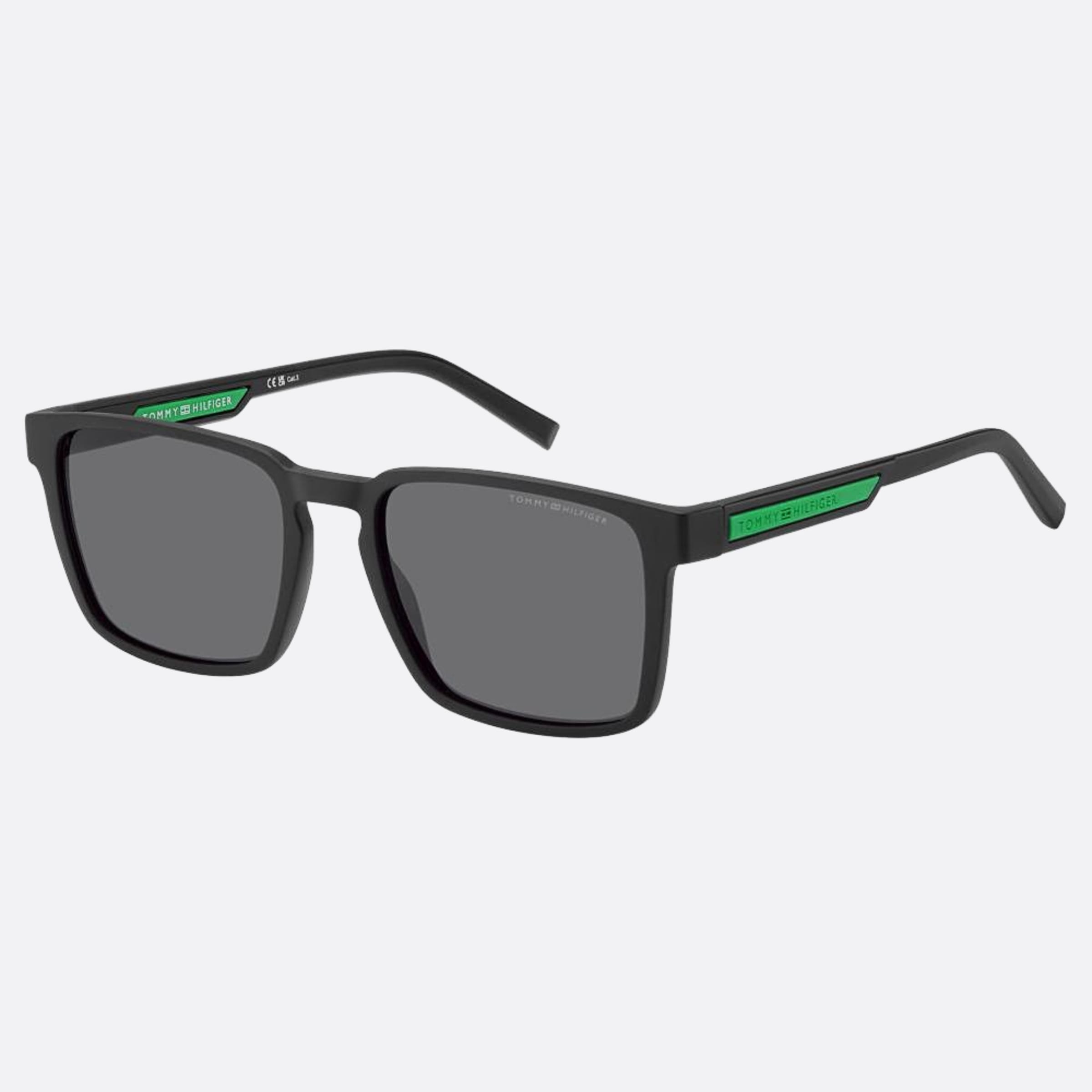 Tommy 55mm Hilfiger Black Squared Men Sunglasses - Side View