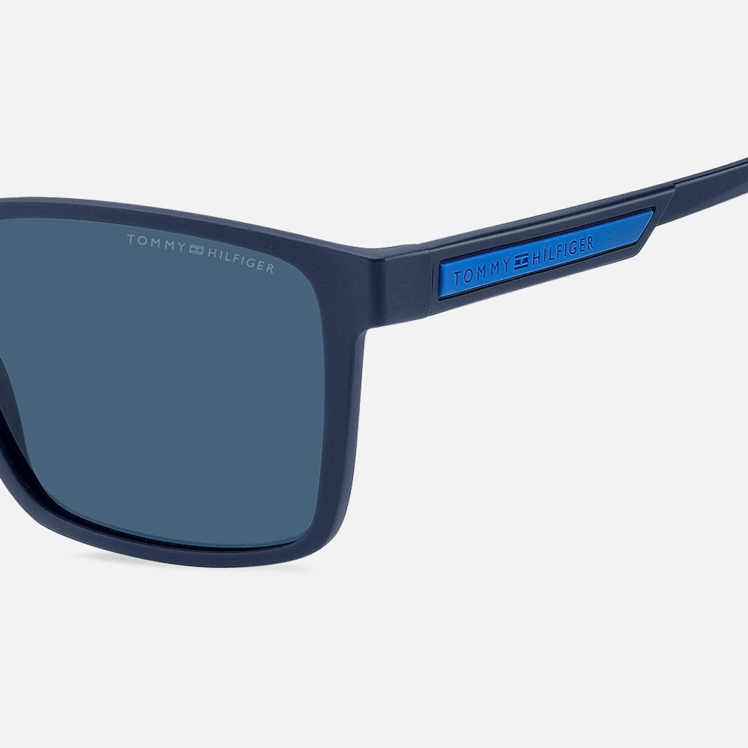Tommy 55mm Hilfiger Fll Blue Squared Men Sunglasses - Side View